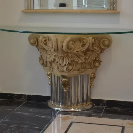 Aphrodite Lux Sea View 호텔